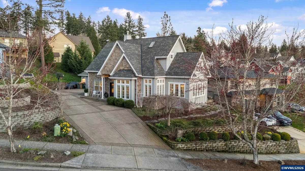 812  Northpoint Lp, Brownsville, OR 97327 - #1