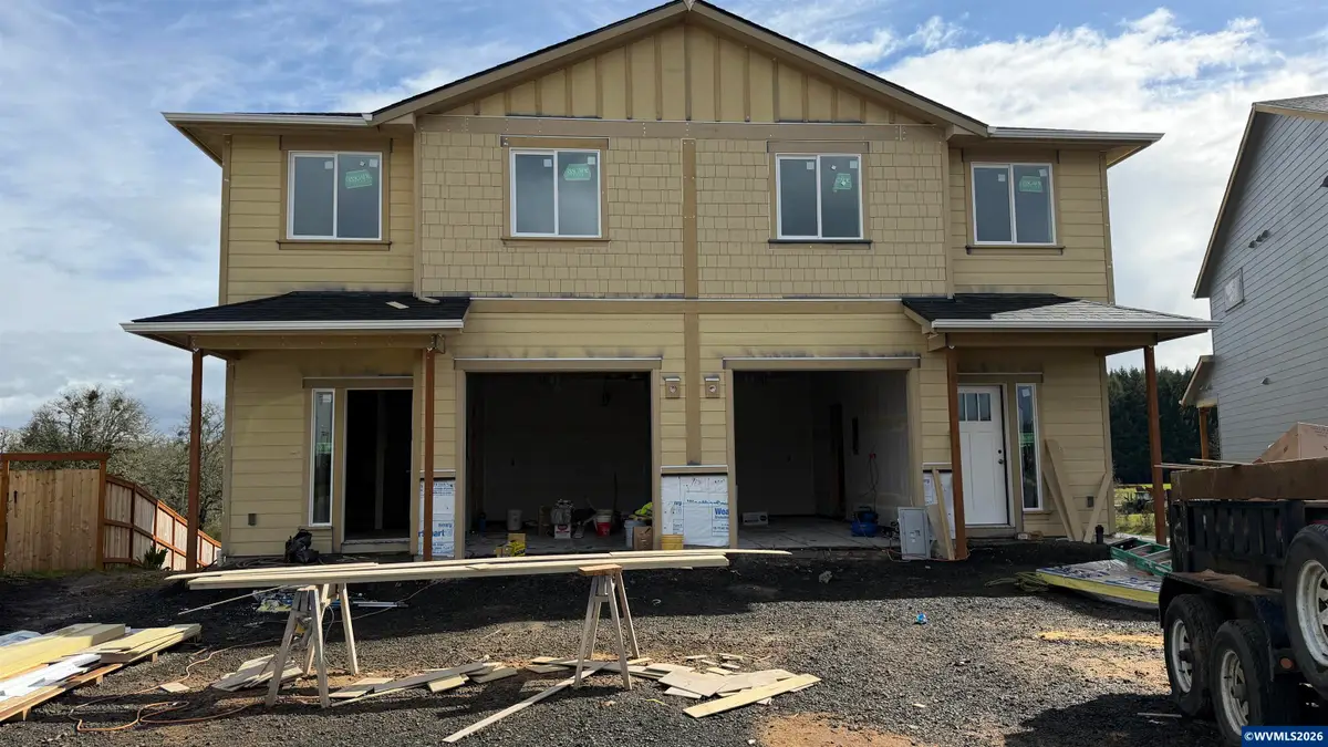 602 NE Kerns Dr, Dallas, OR 97338 - #1