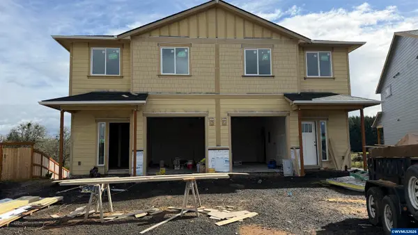 602 NE Kerns Dr, Dallas, OR 97338