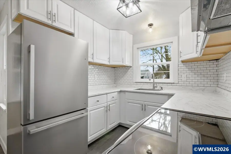 1084  24th St, Salem, OR 97301 - #2