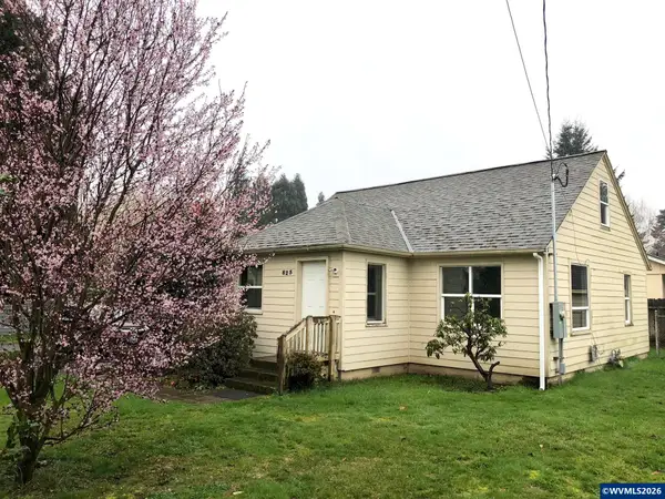 825  Treewood Ln SE, Salem, OR 97317