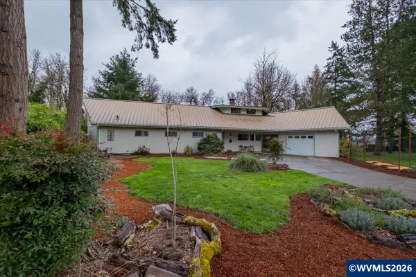 932  Olive Wy E, Monmouth, OR 97361