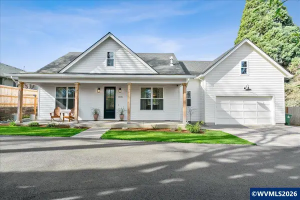 1305  Uff Da St, Silverton, OR 97381