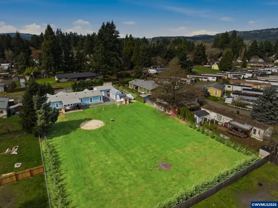 1205  37th Av, Sweet Home, OR 97386 - #2