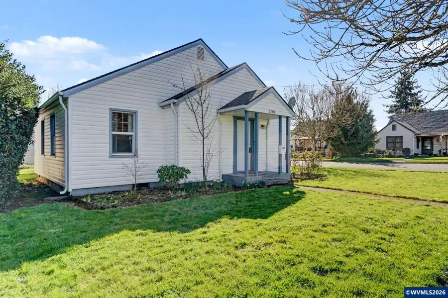 1098 SW 13th Av, Albany, OR 97321 - #3