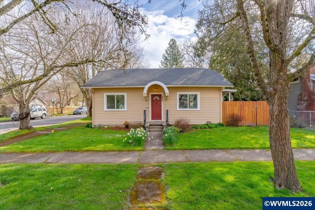 696  Breys Av NE, Salem, OR 97301 - #1