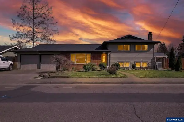 4274  5th St, Hubbard, OR 97032