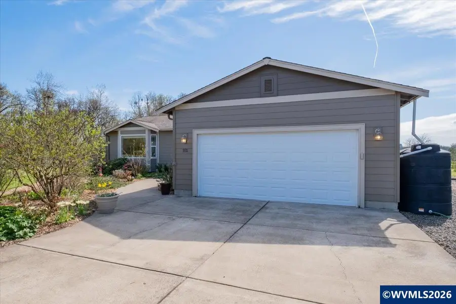 978  Meadows Ln, Jefferson, OR 97352 - #3