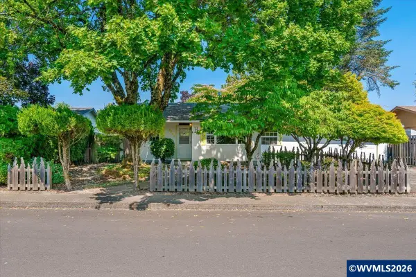 4795  Regal Dr NE, Salem, OR 97301