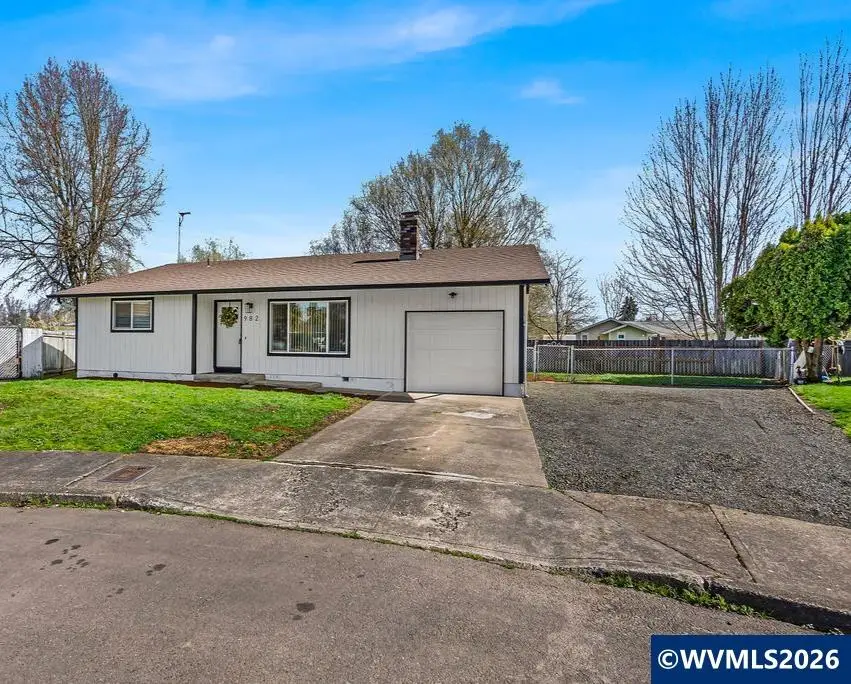 982  Queen Ct NE, Salem, OR 97301 - #1
