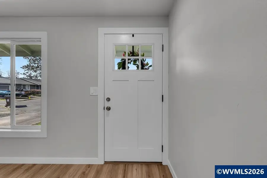982  Queen Ct NE, Salem, OR 97301 - #3