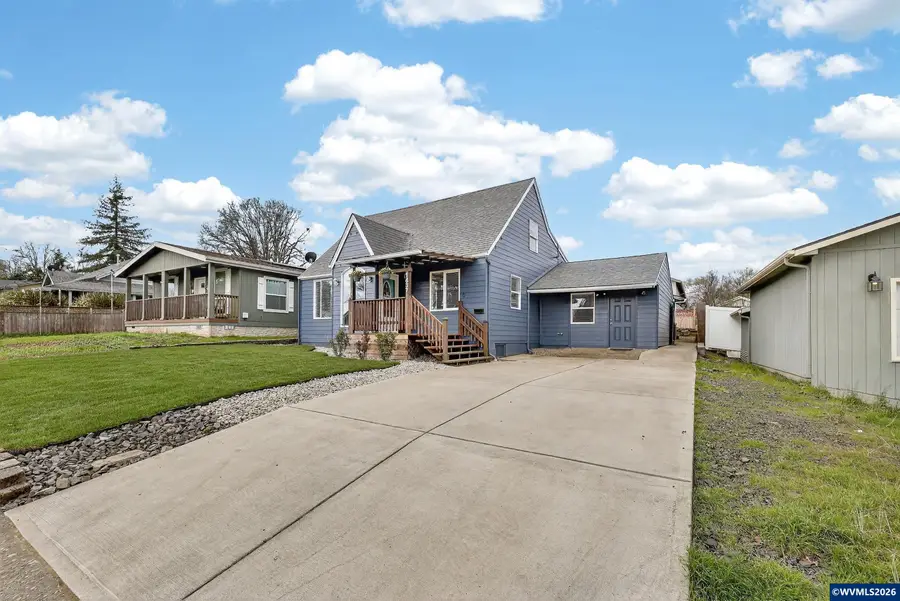 1437 SW 10th St, Dallas, OR 97338 - #2