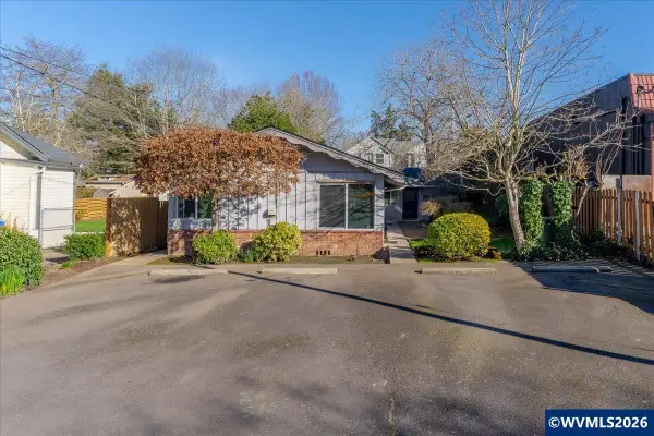 130  24th St NE, Salem, OR 97301