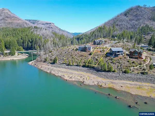 120  Lakecrest Dr N, Detroit, OR 97342