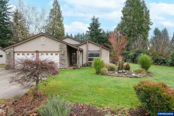 6782  Rainbow Dr SE, Salem, OR 97306