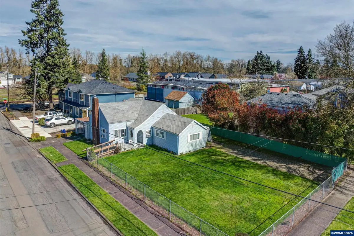 111  Madison St NE, Albany, OR 97321 - #1