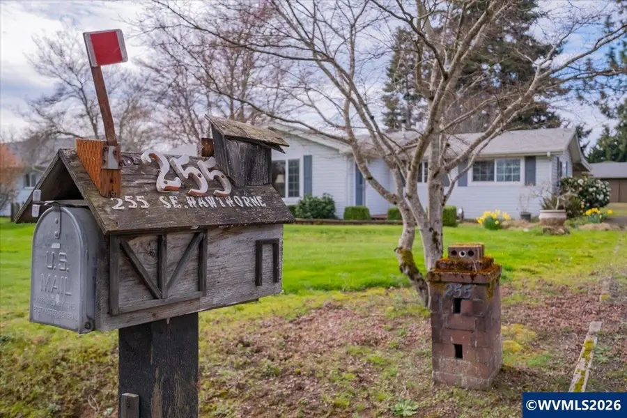 255 SE Hawthorne Av, Dallas, OR 97338 - #2