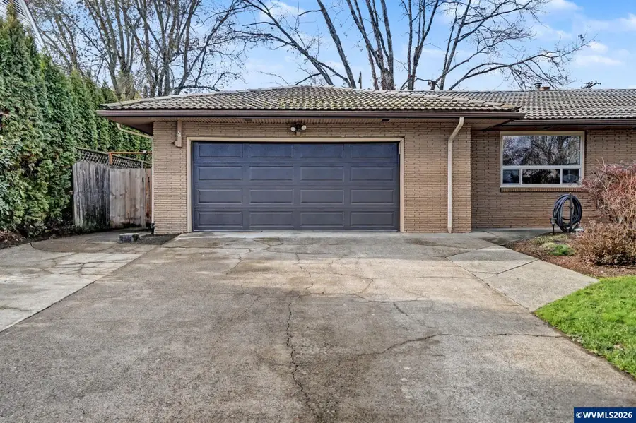 2718  Columbus St SE, Albany, OR 97322 - #2