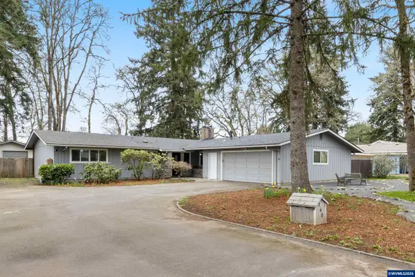 160  Oak Ln, Lebanon, OR 97355