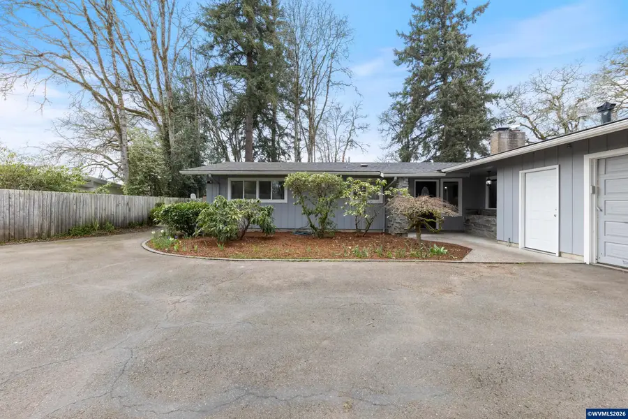 160  Oak Ln, Lebanon, OR 97355 - #3