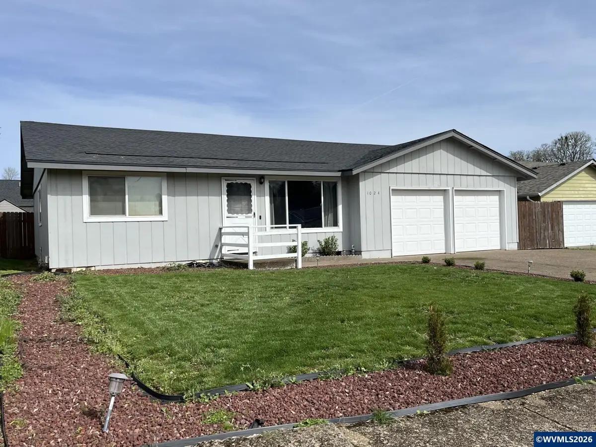 1024 SW Bryson St, Dallas, OR 97338 - #1