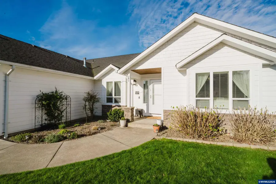 523 NW Harold St, Sublimity, OR 97385 - #3