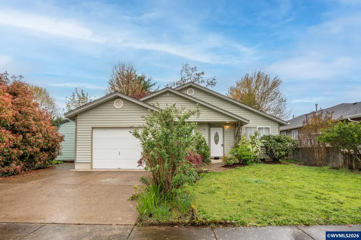 2736 S 12th St, Lebanon, OR 97355 - #1