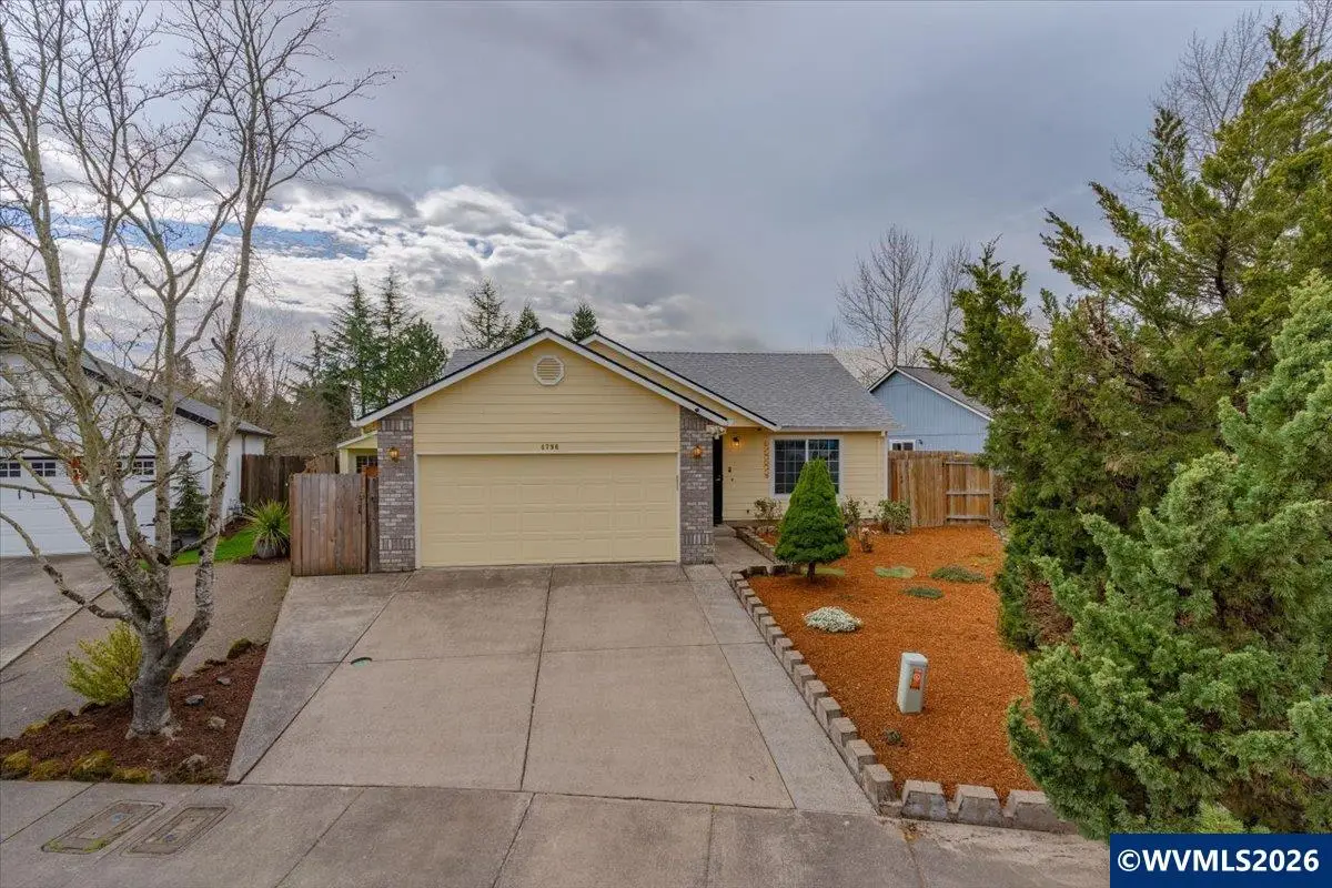 4796  Carolina Av NE, Salem, OR 97305 - #1