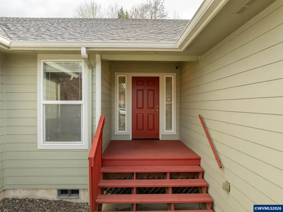 652 NW Jasper St, Dallas, OR 97338 - #3