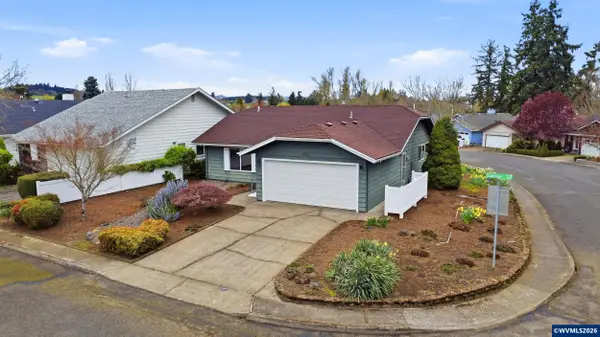 1694  Sunrise Cir NW, Salem, OR 97304