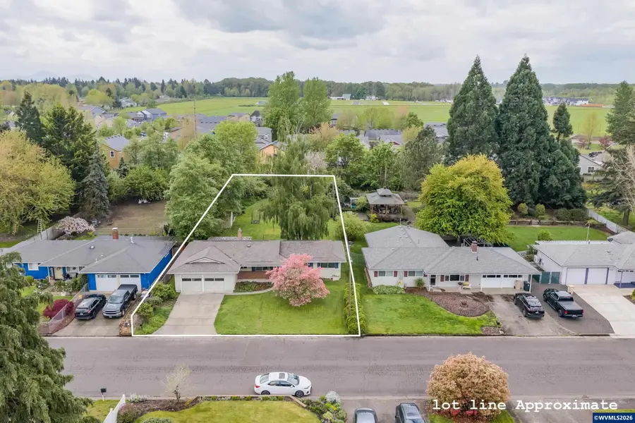 1100  38th Av SE, Albany, OR 97322 - #2