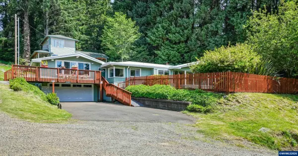 2341 NE 35th St, Lincoln City, OR 97367