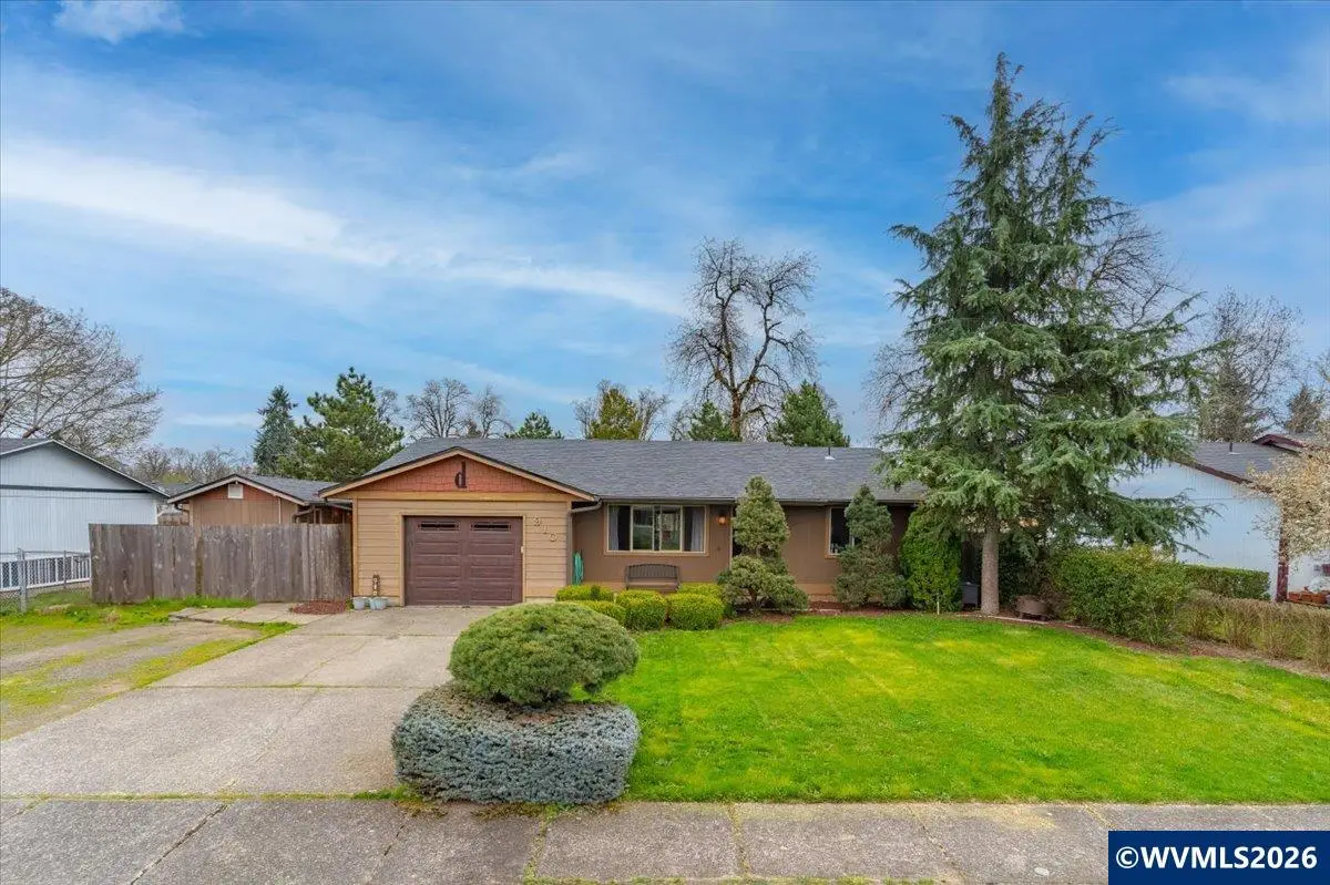 910 N 8th St, Aumsville, OR 97325 - #1