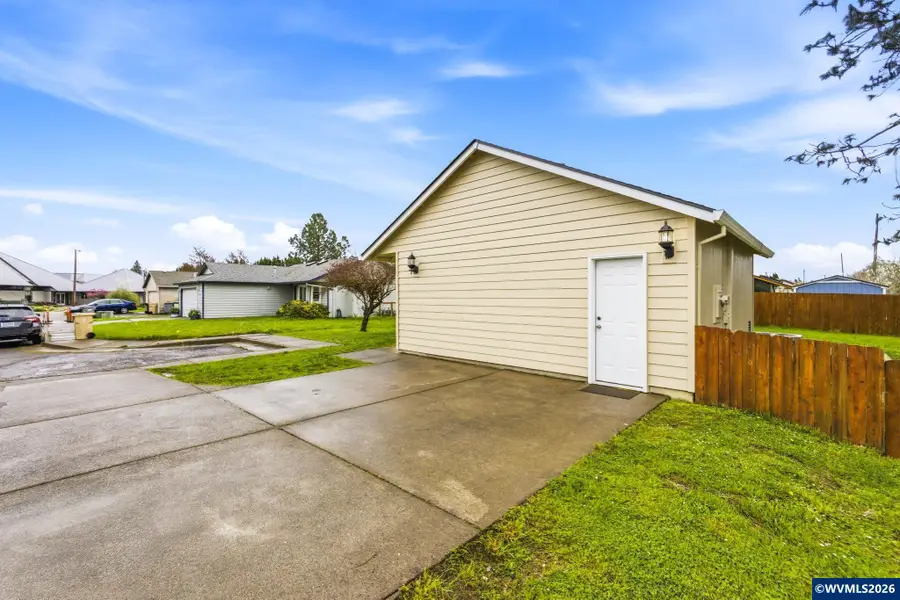 3130  Chucker Ln, Lebanon, OR 97355 - #3