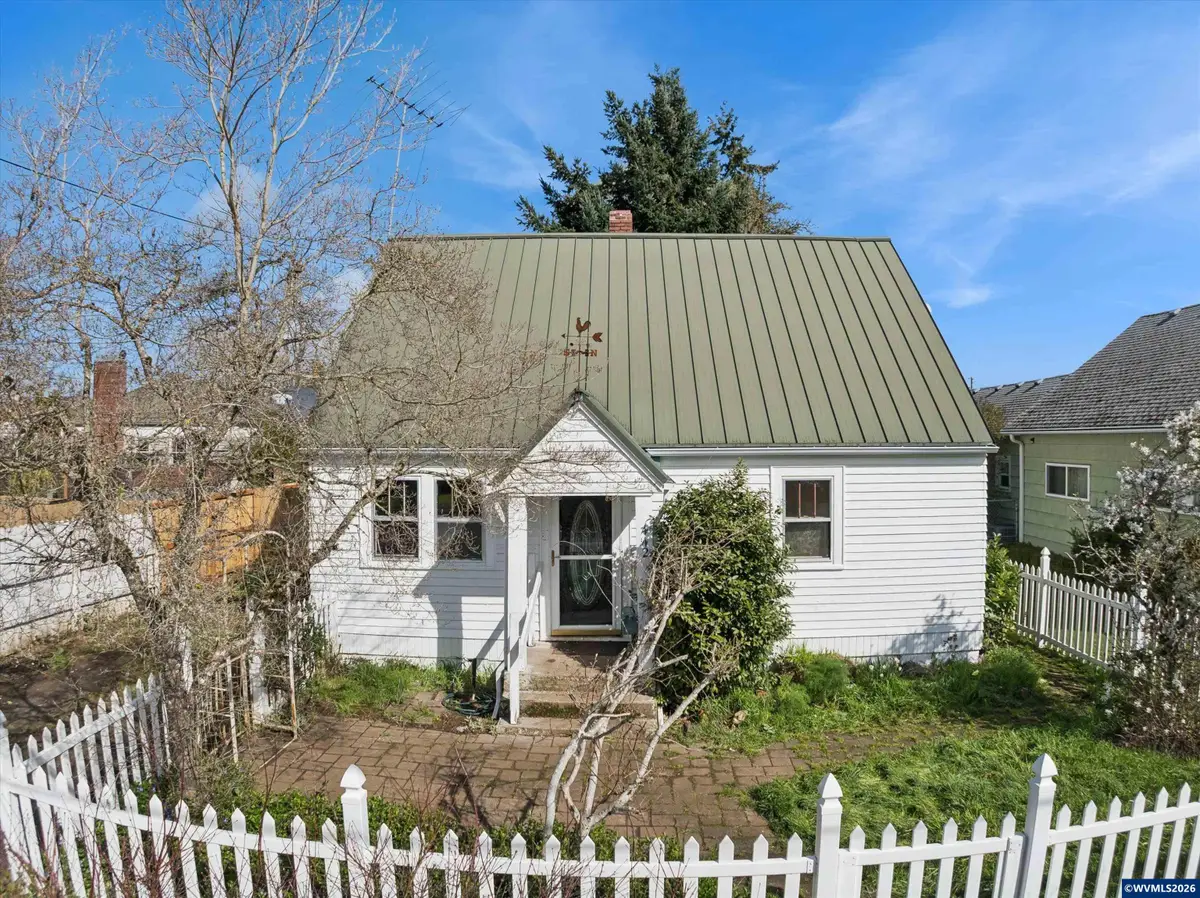 442 SE Ash St, Dallas, OR 97338 - #1