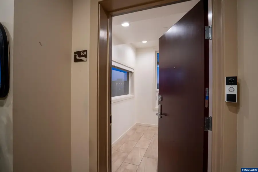 156  Front #600 St NE, Salem, OR 97301 - #2