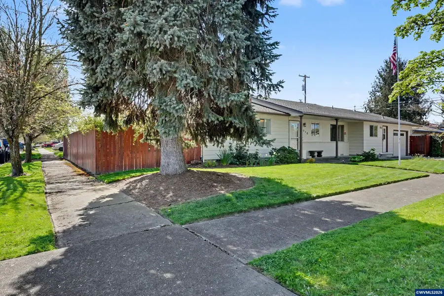 1016  31st Av SE, Albany, OR 97322 - #2