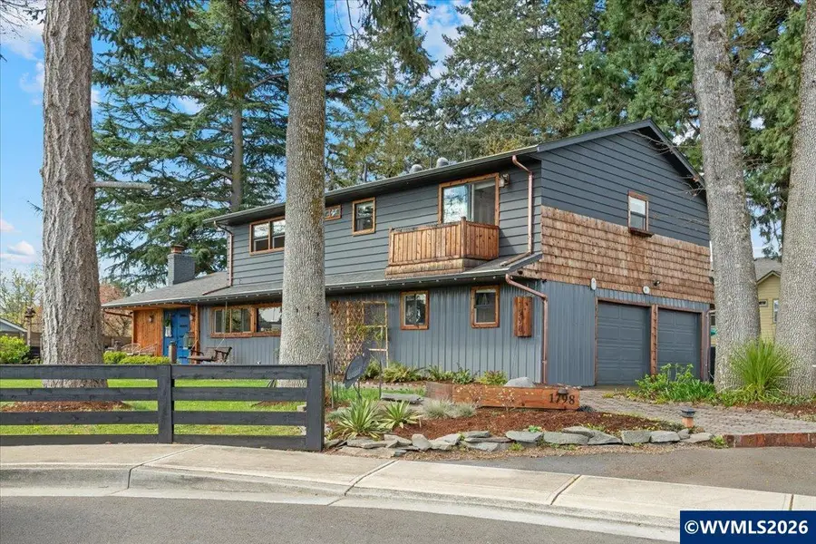 1798  Ammon St NW, Salem, OR 97304 - #2