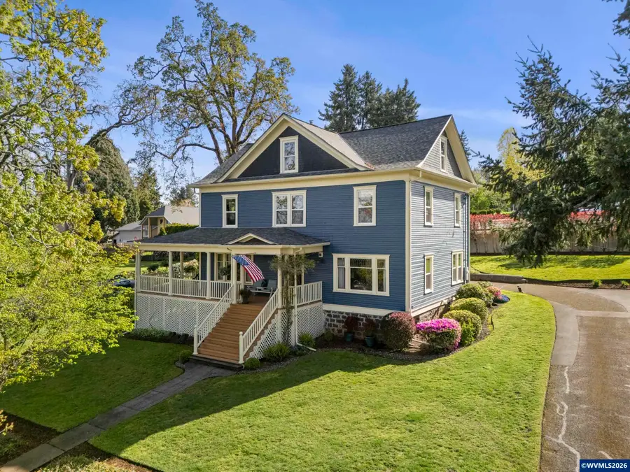 336  Hill St, Silverton, OR 97381 - #2