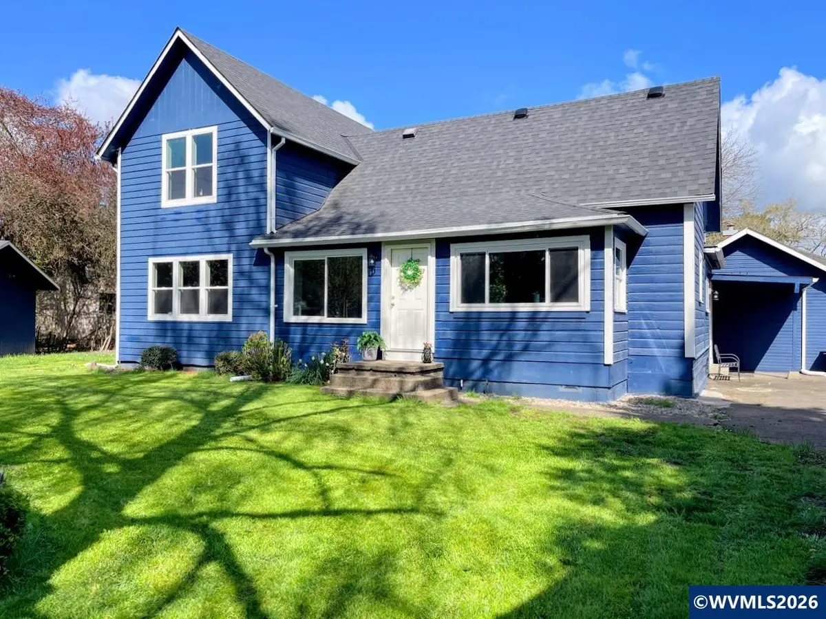 119 NE Kingwood Dr, McMinnville, OR 97128 - #1