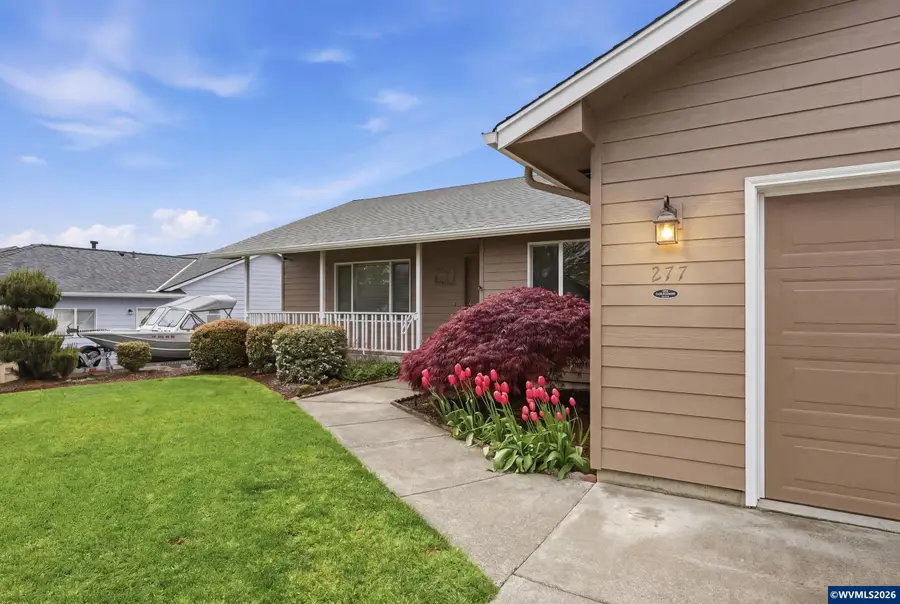 277 NE Holiday Av, Dallas, OR 97338 - #3