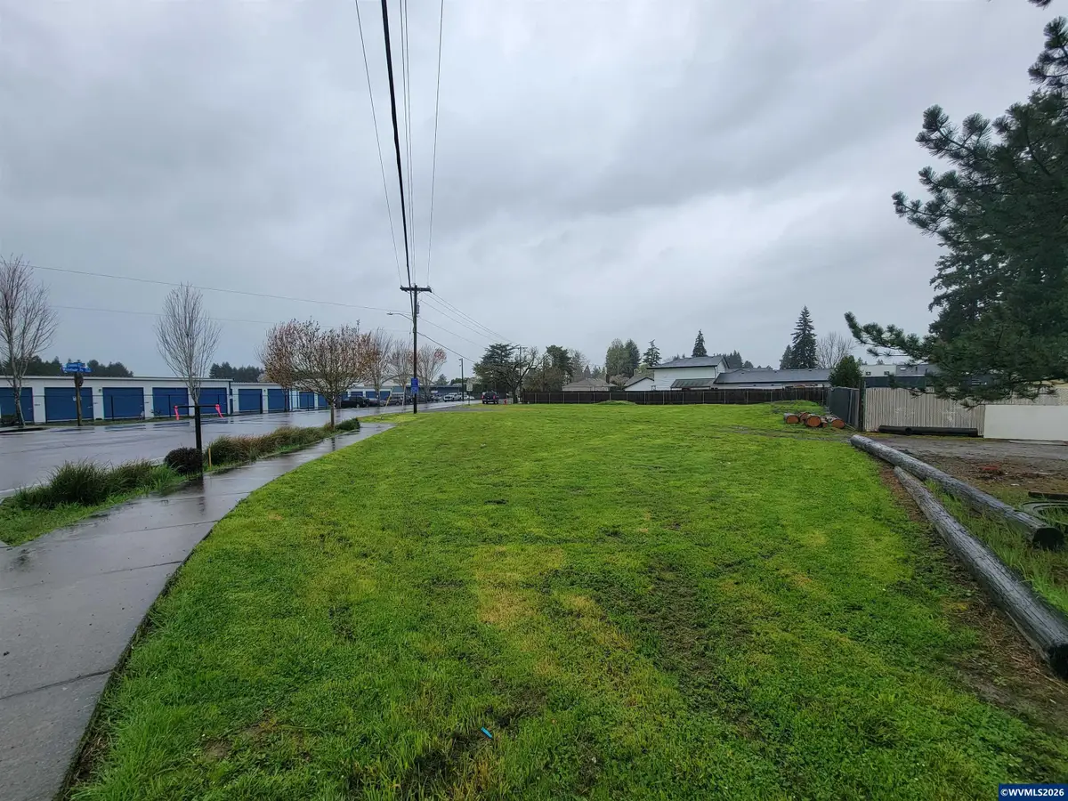 5010  Windsor Island Rd N, Keizer, OR 97303 - #1