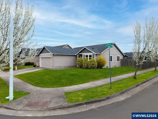 3250 SE Hannah Av, Albany, OR 97322