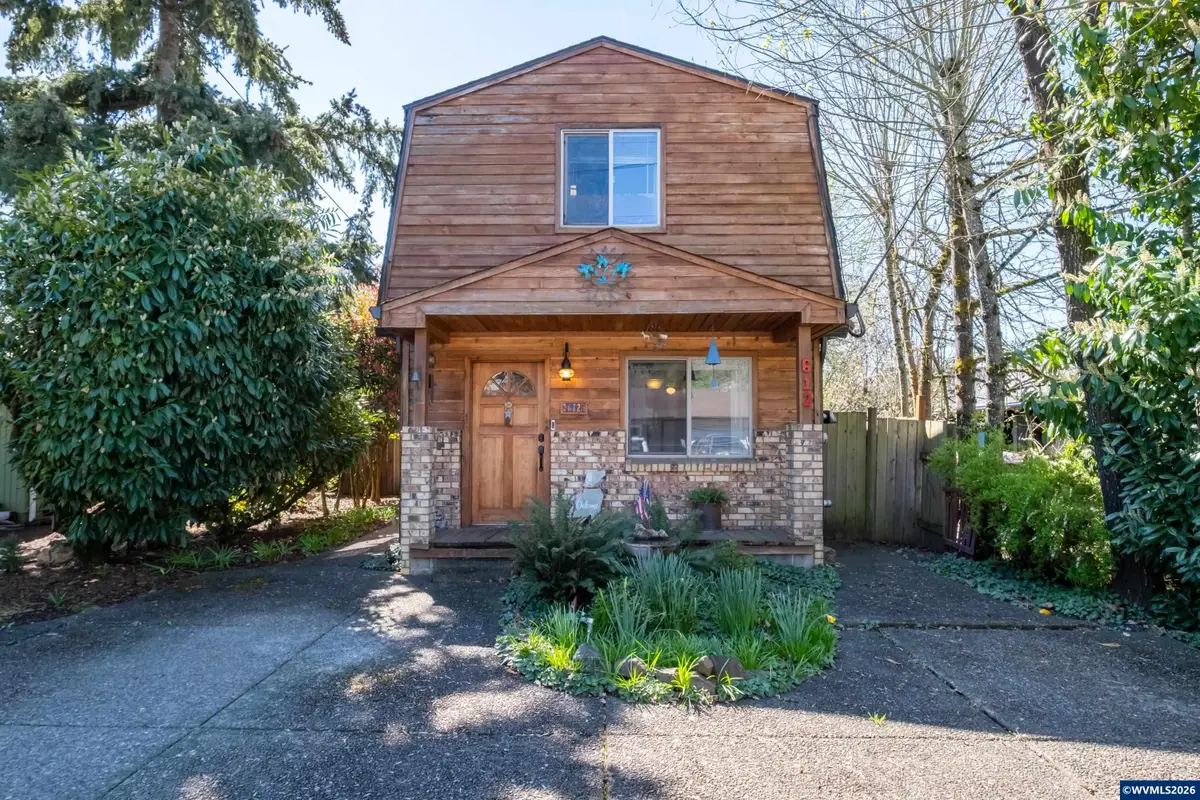 612  Kay Av, Brownsville, OR 97327 - #1