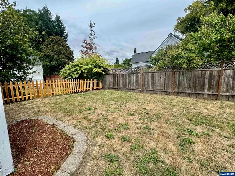 611 NW 11th St, Corvallis, OR 97330 - #3