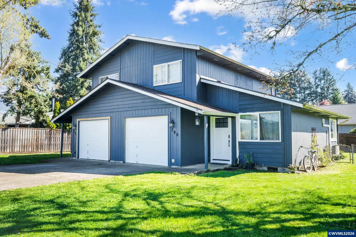 796 S R St, Cottage Grove, OR 97424 - #1