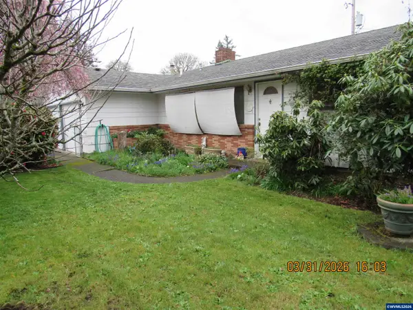 854 SW Swift Av, Mill City, OR 97360