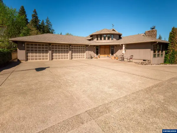 44130  Santiam Hwy, Foster, OR 97345