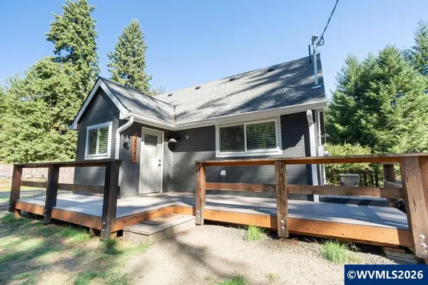 35349  Blitz  Ln, Blodgett, OR 97326