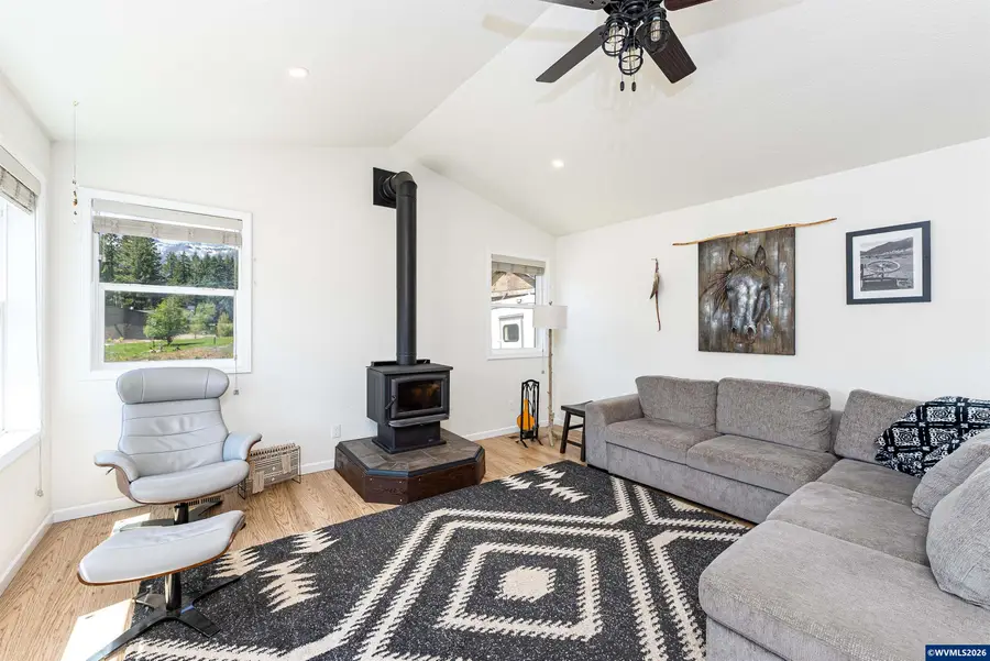 210 S Detroit Rd, Detroit, OR 97342 - #2